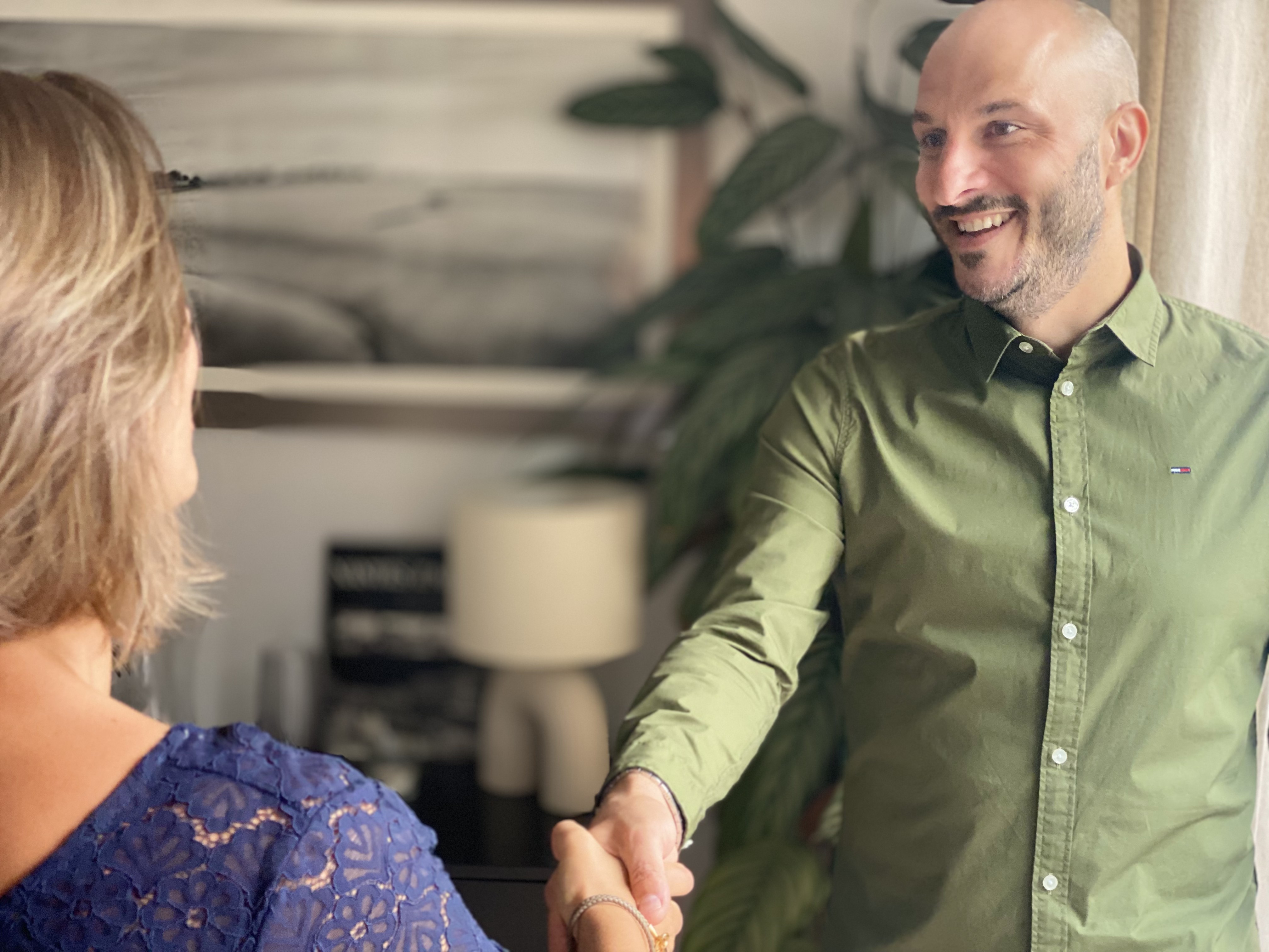 Ronan Abillard en entretien avec une cliente